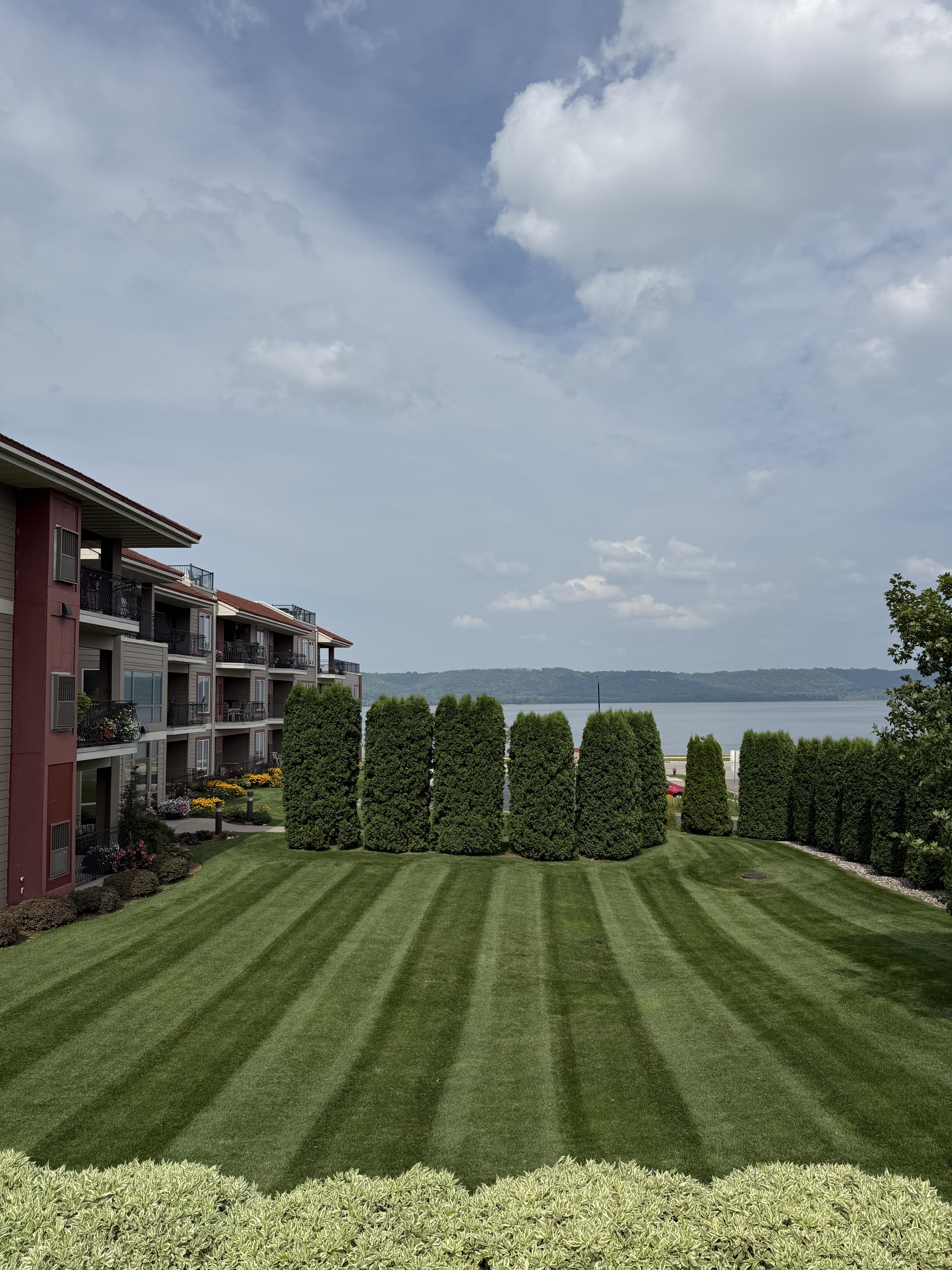Commercial landscaping